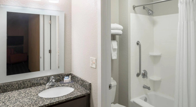 Люкс с 2 комнатами TownePlace Suites by Marriott Panama City