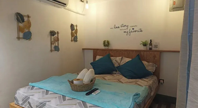Straw Huts Liwliwa, Забронировать Отель «постель и завтрак»  