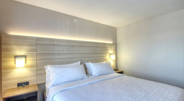 Kahden hengen Sviitti Holiday Inn Express Hotel & Suites Milwaukee Airport by IHG