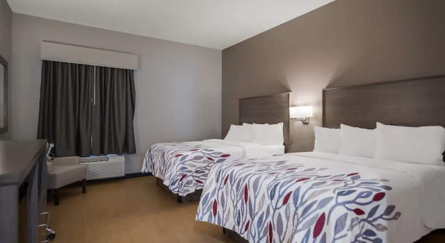 Четырёхместный номер Deluxe Red Roof Inn Lancaster, TX