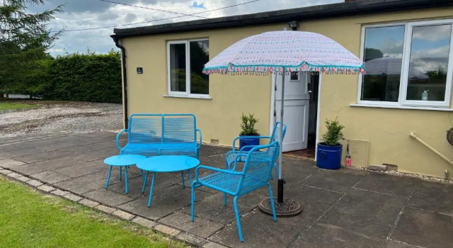 Коттедж Yew Tree Bungalow, Onneley, Cheshire