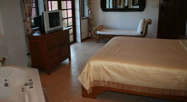 Long Beach Inn, Rezervovat Penzión Hotely v Central Thailand s parkováním, Parkování