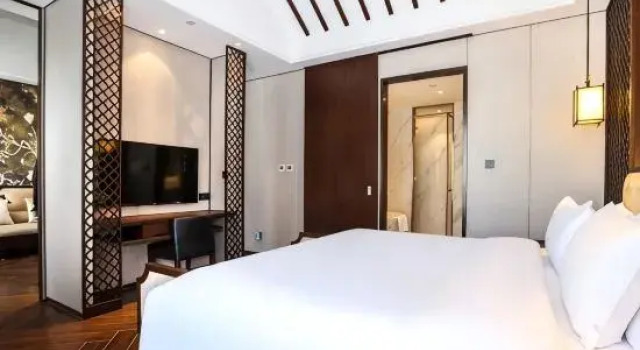 Двухместный люкс Deluxe Tongjian Huaxiangtang Resort