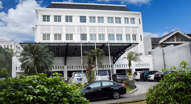 Mirah Hotel Bogor, Rezerwuj Hotel Hotele w Bogor z parkingiem, w pobliżu Bogor Palace, Parking