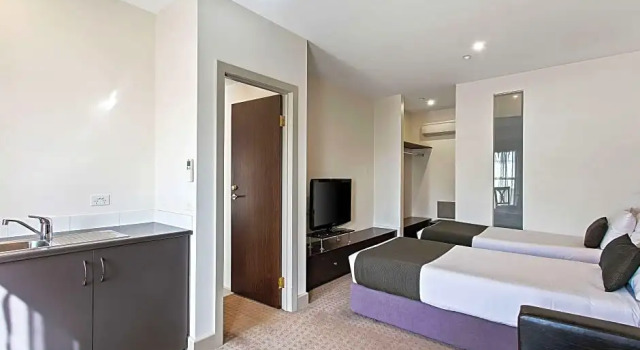 Четырёхместный номер Standard Quality Inn Heritage on Lydiard