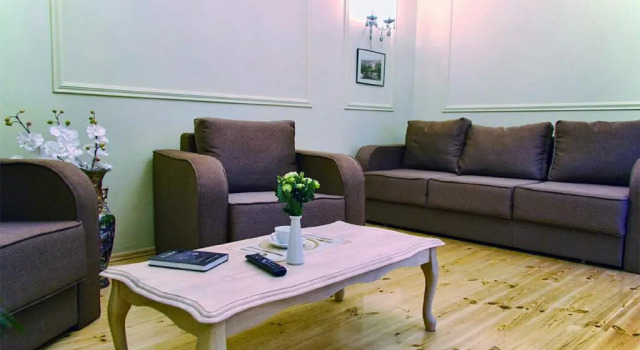 Апартаменты Classic Apartment on Zhukovskoho