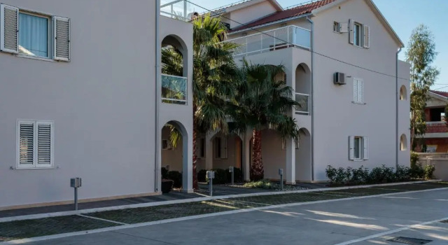 Laguna Mini Resort, Book Mini-hotel Businesshoteller i Tivat, 4* 5*