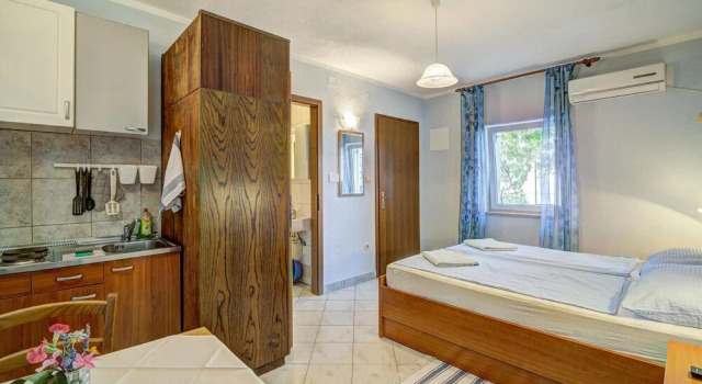 Nice Apartment in Senj With Wifi, Prenota Appartamento Segna 