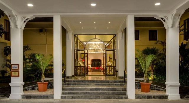 Protea Hotel King George, Reservar Hotel George Central George