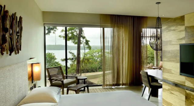 Двухместный номер с балконом и с частичным видом на залив Andaz Peninsula Papagayo Resort, Costa Rica, by Hyatt