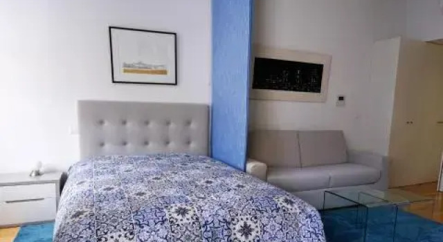 Home At Porto - Aliados Apartments, Забронировать Апартаменты/квартира Cedofeita / Santo Ildefonso / Se / Miragaia / Sao Nicolau e Vitoria Порту, рядом с Театр Coliseu do Porto