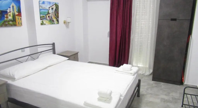 Artistic Rent Rooms & Apartments, Book Apartment Nea Kalikratia 