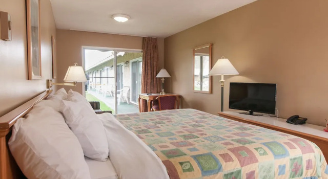 Номер Standard Okanagan Seasons Resort