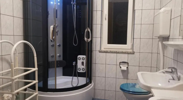 Апартаменты с 3 комнатами Apartments Toni