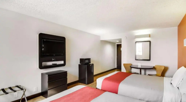 Четырёхместный номер Standard Motel 6-Carson, CA