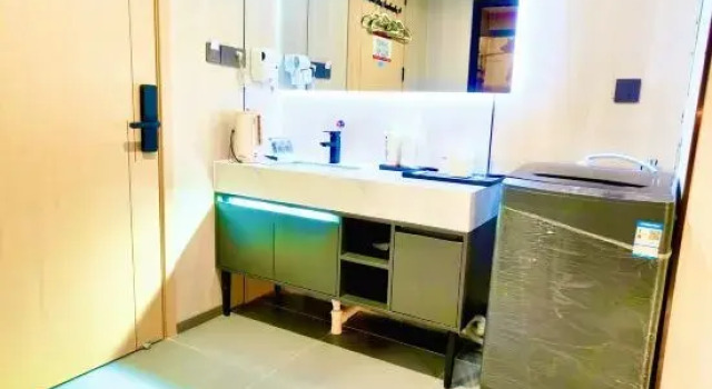 Капсула Deluxe Lianhua Zhishang Hotel