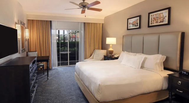 Двухместная студия Mobility/Hearing Accessible with Roll-In Shower Hilton Grand Vacations Club Tuscany Village Orlando