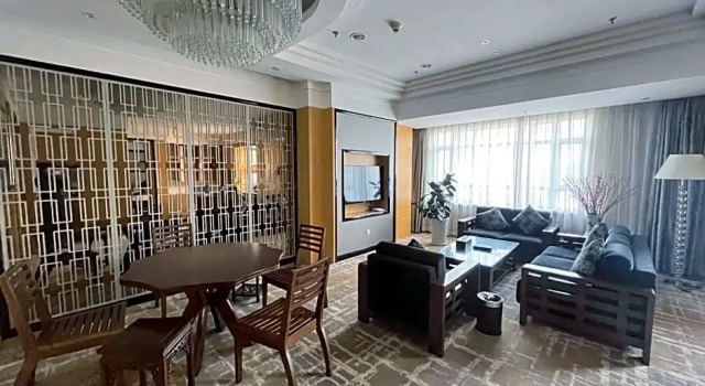 Люкс Executive Jinling Jingyuan Plaza
