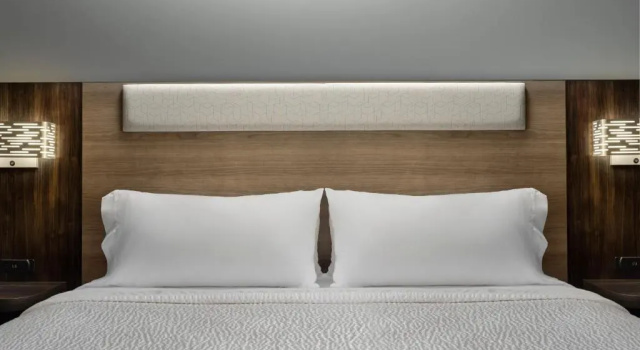 Run of House Holiday Inn Express Hotel & Suites Peru - Lasalle Area by IHG