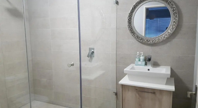 Апартаменты Waters Edge 103