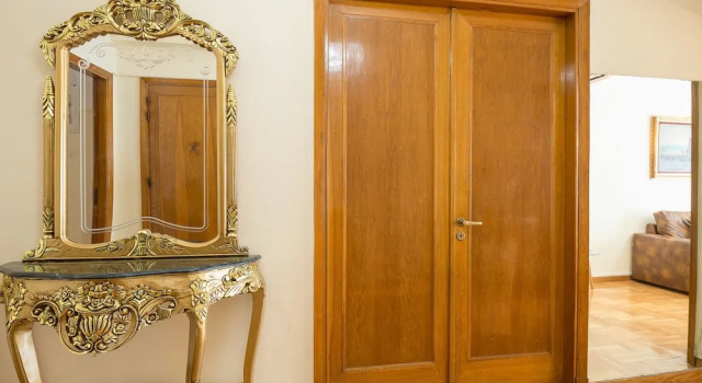 Athens Park Palace Apartments, Забронировать Апартаменты/квартира Отели Афины с парковкой, рядом с Театр Каролос Коун "Театрон технис", Парковка