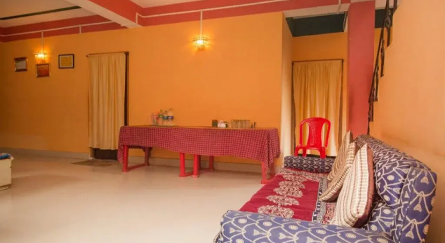 Aritar Lake Home Stay By OYO Rooms