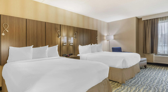 Четырёхместный номер Standard Best Western Plus New Englander