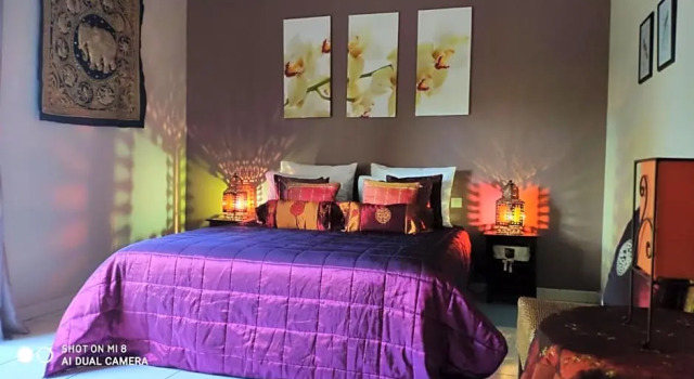 Domaine Les Causeries, Book Hotel Hoteller i Laguepie med morgenmad, Morgenmad