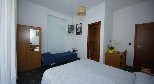 Трёхместный номер Standard с балконом и с видом на город Hotel Firenze