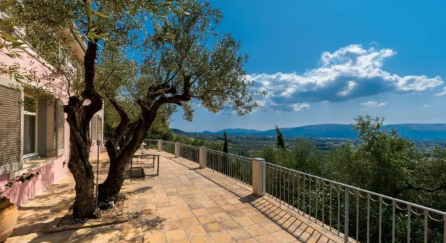 Вилла Villa Oliva, in a serene location & private pool, by ZanteWize