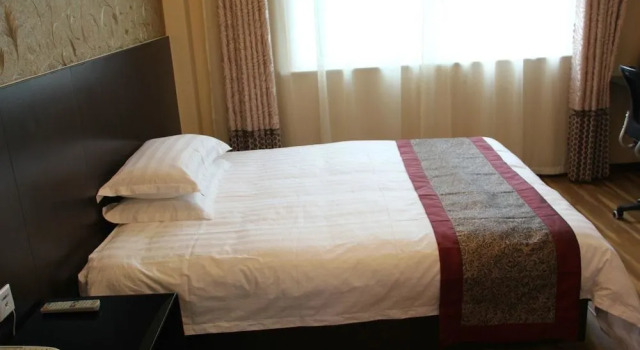 Super 8 Hotel