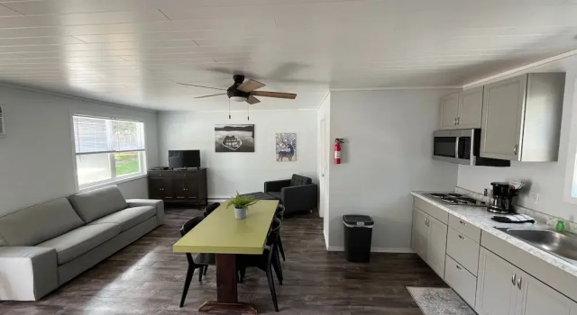 Коттедж Premium Little Teds Cottages