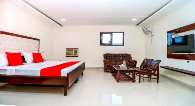 Preet Lodge Mohali by OYO Rooms, Rezerwuj Hotel Mohali Punjab