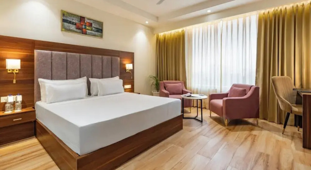 Двухместный номер Deluxe Clarks Inn Suites Agra Near Tajmahal