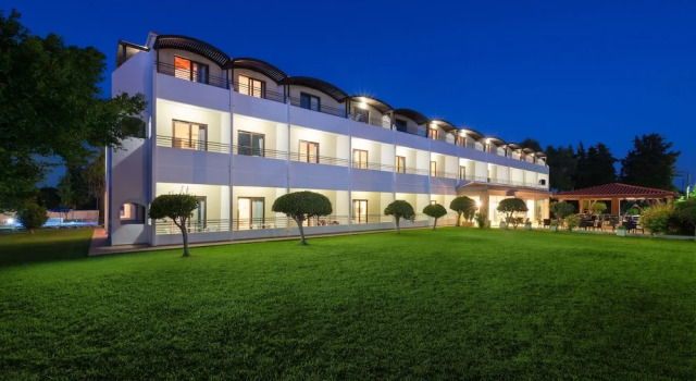 Matoula Beach Hotel