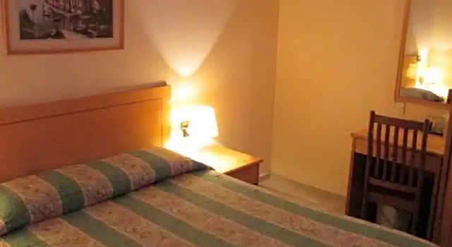 Standardní pokoj New Orchid Hotel