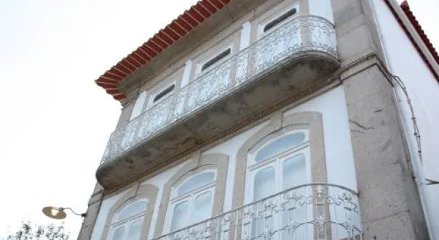 Residencial Portas do Sol, Book Hotel Hoteller i Valenca med parkering, Parkering