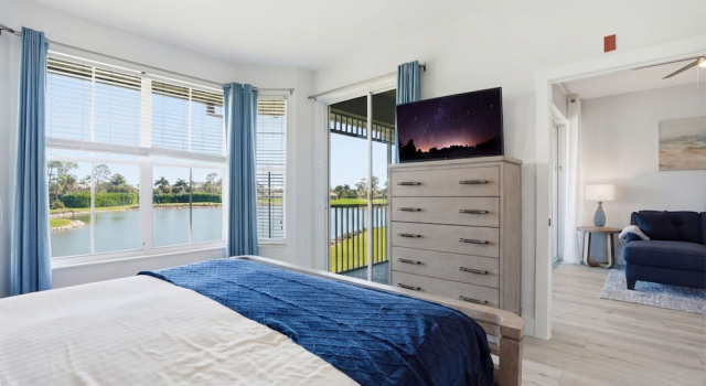 Вилла Luxury GreenLinks Golf Villas at Lely Resort