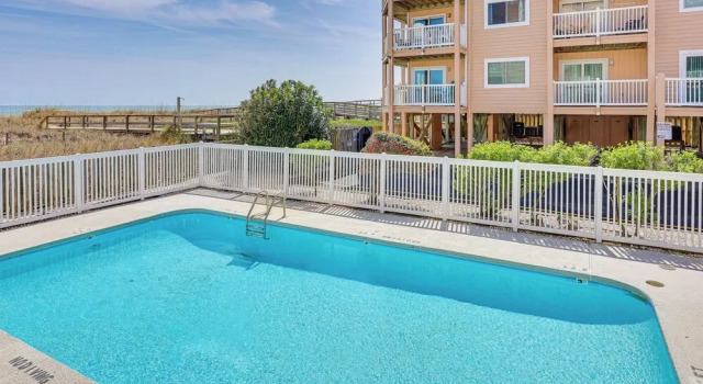 Апартаменты Carolina Beach Condo w/ Balcony & Ocean Access!