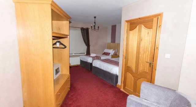 Номер Standard The Frontier Hotel