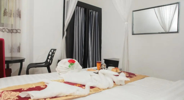Hotel Kangaroo Bujumbura, Book Hotel Hotels in Bujumbura with Breakfast, Breakfasts