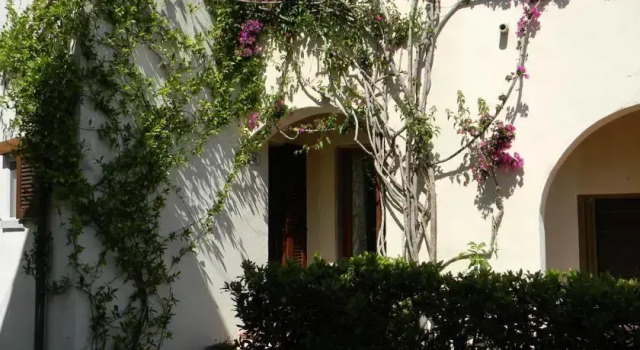 Bouganville 2, Rezervovat Hotel Hotely v Elba s parkováním, Parkování