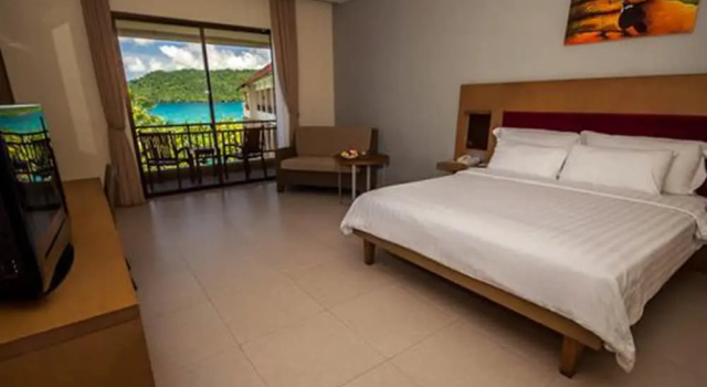Номер Deluxe с балконом The Natsepa Resort and Conference Center