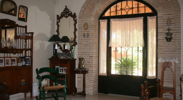Valencia Country House