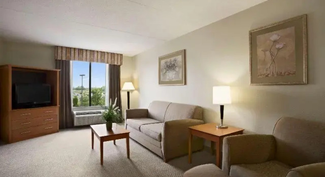 Номер Executive Wingate by Wyndham Louisville East