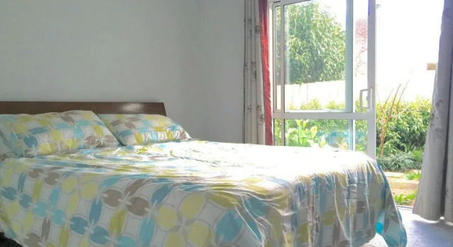 Cute One Bed Room on Lake Road, Забронировать Отель Отели региона Окленда 3 звезды, рядом с Такапуна-Бич, 3*