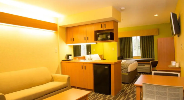 Люкс Microtel Inn & Suites by Wyndham Panama City