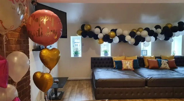 Апартаменты The Famous Floor Sleeps 26 and Group Acc Sleeps30