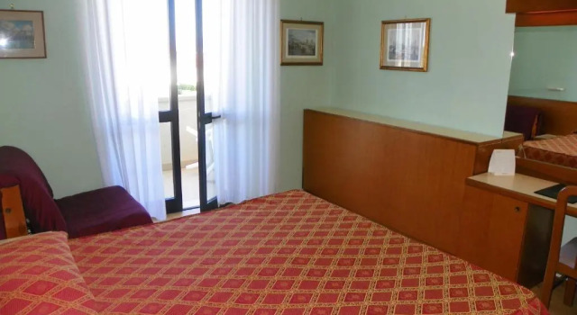 Трёхместный номер Standard Hotel La Vela