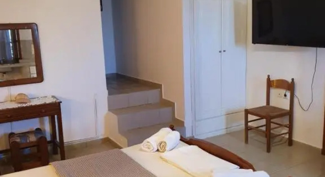 Traditional house under the castle, Забронировать Отель Недорогие отели Астипалой, рядом с Пляж Ливади, недорого